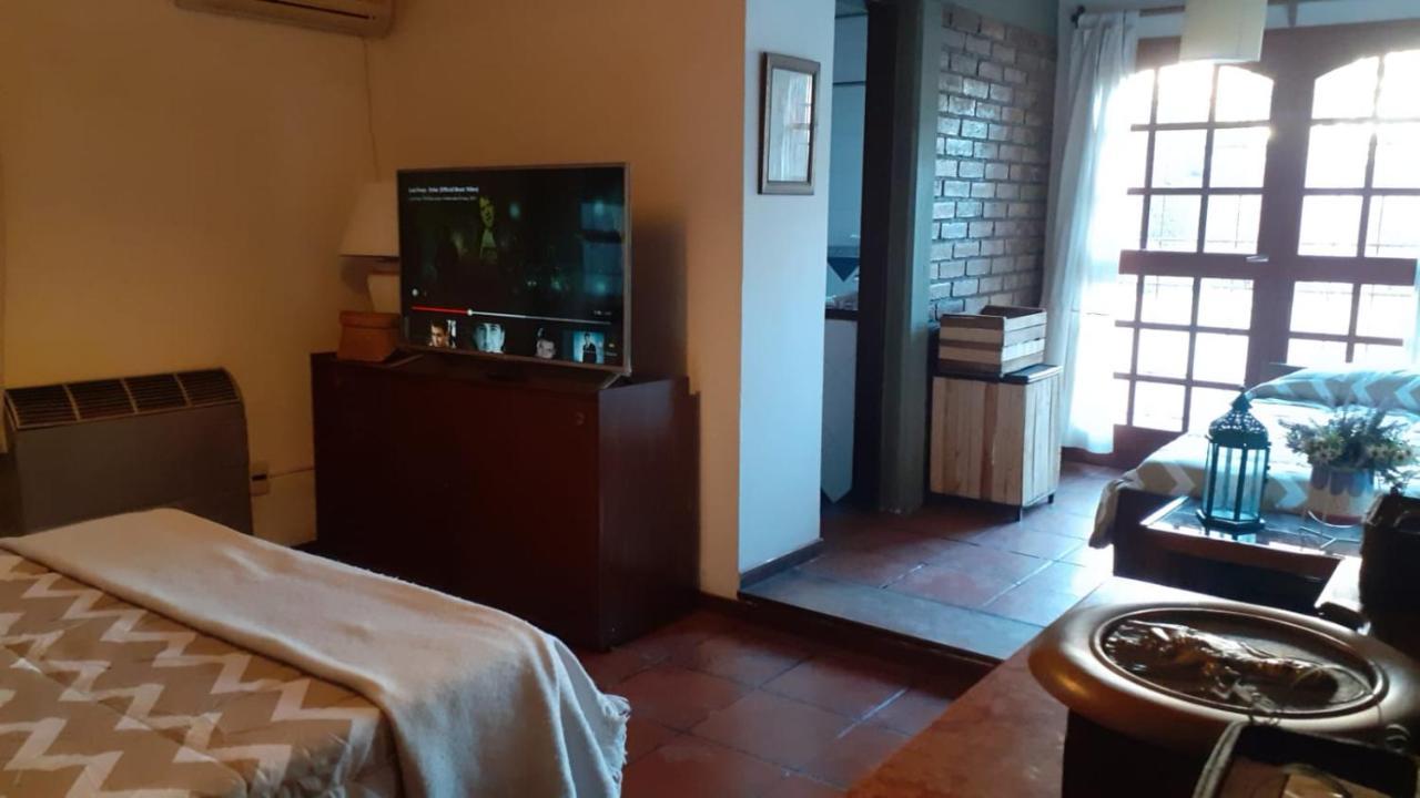 Casa Confortable - Parque Central - Estacionamiento, Patio, 3 Banos, 5 Habitaciones - La Cieneguita Esterno foto