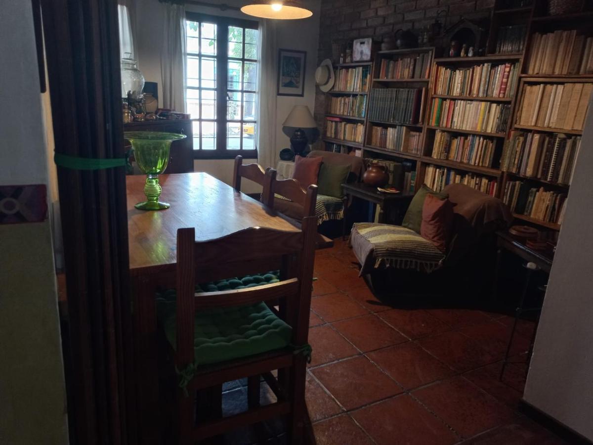 Casa Confortable - Parque Central - Estacionamiento, Patio, 3 Banos, 5 Habitaciones - La Cieneguita Esterno foto