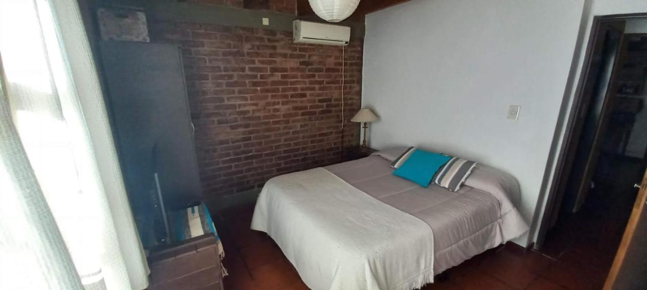 Casa Confortable - Parque Central - Estacionamiento, Patio, 3 Banos, 5 Habitaciones - La Cieneguita Esterno foto