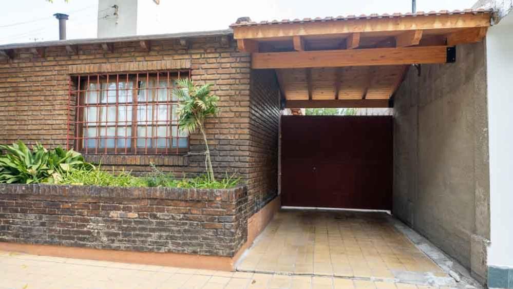 Casa Confortable - Parque Central - Estacionamiento, Patio, 3 Banos, 5 Habitaciones - La Cieneguita Esterno foto