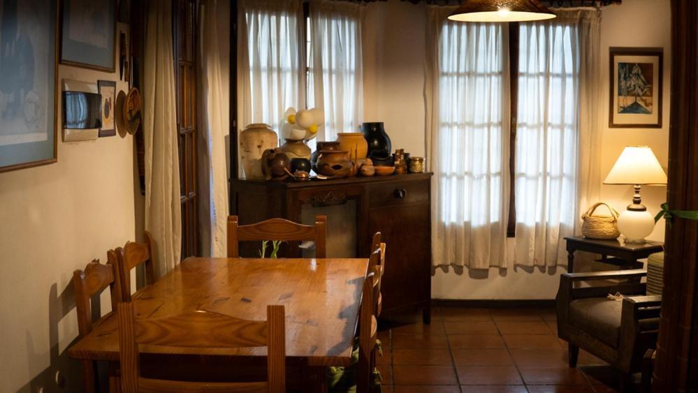 Casa Confortable - Parque Central - Estacionamiento, Patio, 3 Banos, 5 Habitaciones - La Cieneguita Esterno foto